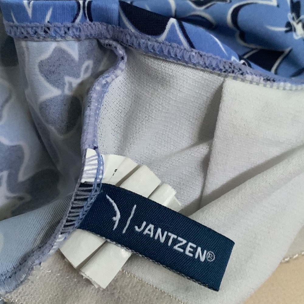 JANTZEN Blue Floral Tankini Top🛍🥳Host Pick🥳🛍 - Picture 7 of 8